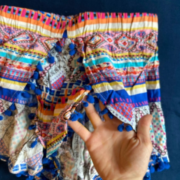 LF Aztec Printed Pom Pom trim shorts - Picture 4 of 4